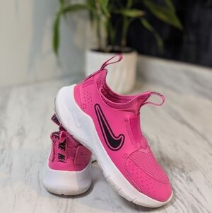 Nike Flex Runner 3 Little Kid’s Slip-On Sneakers - Hyper Pink - Size 11C